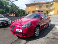 Usata Alfa Romeo Giulietta Distinctive 140 CV (102 kW) 2011 Rosso Utilitaria