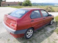 Usata Alfa Romeo 146 120 CV (88 kW) 1997 Rosso Utilitaria