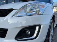 Usata Suzuki Swift 75 CV (55 kW) 2013 Bianco Utilitaria