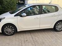 Usata Peugeot 208 2019 Bianco Utilitaria
