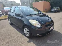Usata Toyota Yaris 69 CV (50 kW) 2009 Nero Utilitaria