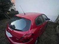Usata Peugeot 208 82 CV (60 kW) 2016 Rosso Utilitaria
