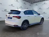 Usata Fiat Tipo Cross Plus 100 CV (73 kW) 2021 Bianco Berlina
