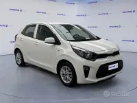 Usata Kia Picanto Urban 67 CV (49 kW) 2024 Clear white [ud]  pastello Utilitaria