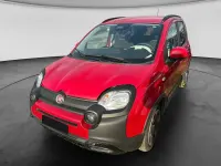 Usata Fiat Panda Cross Cross 70 CV (51 kW) 2025 Rosso Utilitaria