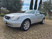 Usata Mercedes SLK200 136 CV (100 kW) 1999 Argento Cabrio