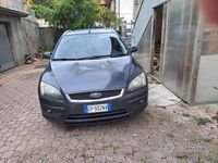 Usata Ford Focus 90 CV (66 kW) 2007 Nero Station wagon