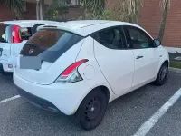 Usata Lancia Ypsilon 69 CV (50 kW) 2013 Bianco Utilitaria
