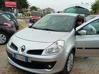 Usata Renault Clio II LE 75 CV (55 kW) 2008 Grigio Berlina