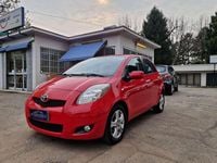 Usata Toyota Yaris Sol 101 CV (74 kW) 2011 Rosso Utilitaria