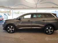 Usado Peugeot 5008 GT 130 CV (95 kW) 2021 Gris Berlina
