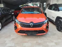Usata Renault Clio V Techno 93 CV (68 kW) 2024 Arancione Berlina