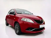 Usata Lancia Ypsilon Gold 95 CV (69 kW) 2016 Rosso Utilitaria