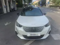 Usata Peugeot 2008 GTi 56 kW (77 CV) 2021 Bianco SUV