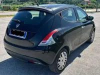 Usata Lancia Ypsilon Silver 69 CV (50 kW) 2012 Nero Utilitaria