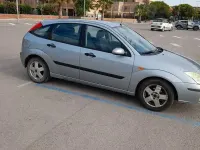 Usata Ford Focus 100 CV (73 kW) 2004 Grigio Berlina