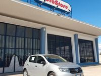 Usata Dacia Sandero Ambiance 75 CV (55 kW) 2016 Argento Utilitaria