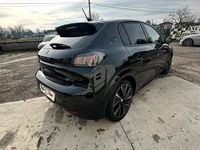 Usata Peugeot e-208 GT 100 kW (136 CV) 2023 Nero Utilitaria