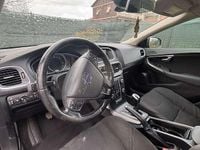 Usata Volvo V40 120 CV (88 kW) 2016 Nero Berlina