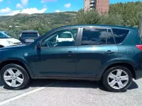 Usata Toyota RAV4 177 CV (130 kW) 2007 Verde SUV