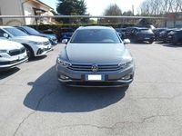 Usata VW Passat Alltrack 200 CV (147 kW) 2023 Grigio Station wagon