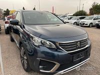Usata Peugeot 5008 Allure 130 CV (95 kW) 2019 Blu Berlina