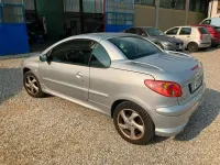 Usata Peugeot 206 CC 109 CV (80 kW) 2004 Grigio Cabrio
