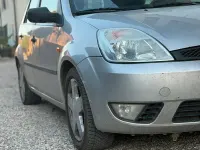 Second-hand Ford Fiesta 75 CP (55 kW) 2004 Hatchback