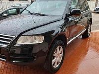 Usata VW Touareg 174 CV (127 kW) 2006 Nero SUV