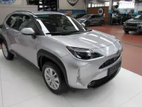 Usata Toyota Yaris Cross Active 92 CV (67 kW) 2025 Argento SUV