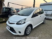 Usata Toyota Aygo Lounge 68 CV (50 kW) 2012 Nessuno Utilitaria