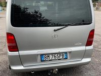Usata Mercedes V220 2000 Grigio Monovolume