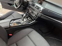 Usata BMW 520 184 CV (135 kW) 2012 Nero Berlina