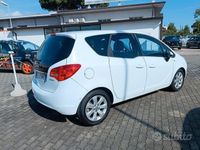 Usata Opel Meriva 95 CV (69 kW) 2014 Bianco Monovolume