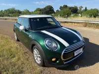 Usata Mini Cooper D Seven 116 CV (85 kW) 2017 Verde Utilitaria