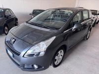 Usata Peugeot 5008 119 CV (87 kW) 2010 Grigio Monovolume