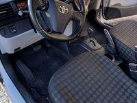 Usata Toyota iQ 68 CV (50 kW) 2009 Bianco Utilitaria