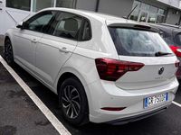 Usata VW Polo Life 95 CV (69 kW) 2023 Argento Utilitaria