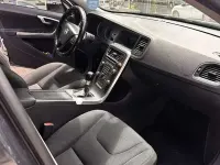 Usata Volvo V60 Momentum 163 CV (119 kW) 2011 Grigio Station wagon