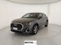 Usata Audi Q3 Sportback S-Line 150 CV (110 kW) 2023 Grigio metallizzato SUV