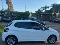 Usata Peugeot 208 Active 102 CV (75 kW) 2019 Bianco Utilitaria