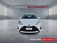 Usata Toyota Yaris Hybrid Cool 101 CV (74 kW) 2019 Bianco Utilitaria