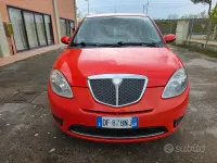 Usata Lancia Ypsilon 60 CV (44 kW) 2006 Arancione Utilitaria