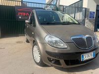 Usata Lancia Musa 101 CV (74 kW) 2005 Oro Monovolume