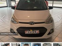 Usata Hyundai i10 67 CV (49 kW) 2015 White peral Utilitaria