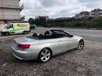 Usado BMW 320 Cabriolet 177 HP (130 kW) 2009 Cinzento Cabrios