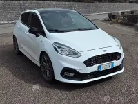 Usata Ford Fiesta ST-Line 120 CV (88 kW) 2018 Bianco Utilitaria