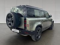 Usata Land Rover Defender SE Dynamic 300 CV (220 kW) 2021 Pangea green SUV