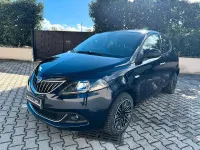 Usata Lancia Ypsilon Gold 69 CV (50 kW) 2021 Blu Utilitaria
