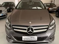 Usata Mercedes B180 Business 109 CV (80 kW) 2016 Grigio Utilitaria